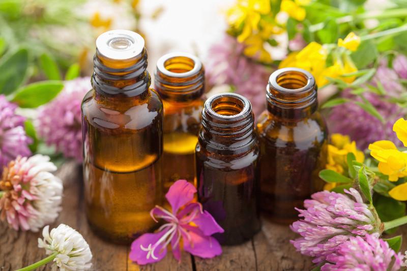 Essential Oils, Phytochemicals, Aromatic Chemicals, Aromatic Compounds, Spice Oils and Oleoresins